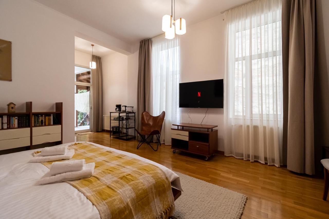 Residence 48 Beautiful Building Within Moments From The Old Town Of Braszów Zewnętrze zdjęcie